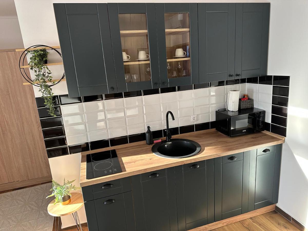 Sky Lux Apartmani Surcin Ngoại thất bức ảnh